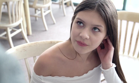 Учитель принимает зачет сексом и грубо трахает 18 летнюю студентку